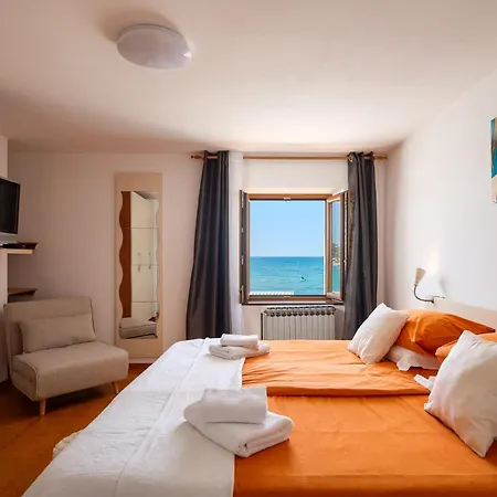 House - Sea Breeze Semesterbostad Poreč