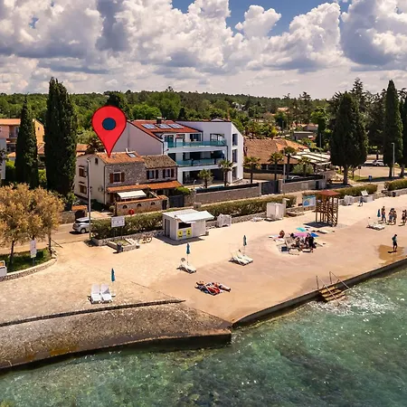 House - Sea Breeze بوريتش