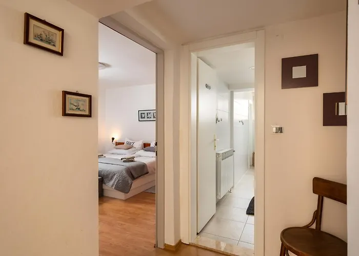 Будинок відпочинку House - Sea Breeze *